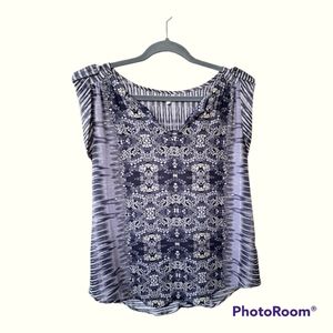 Maurices Sheer Flowy Sleeveless V-neck Blouse Sz M